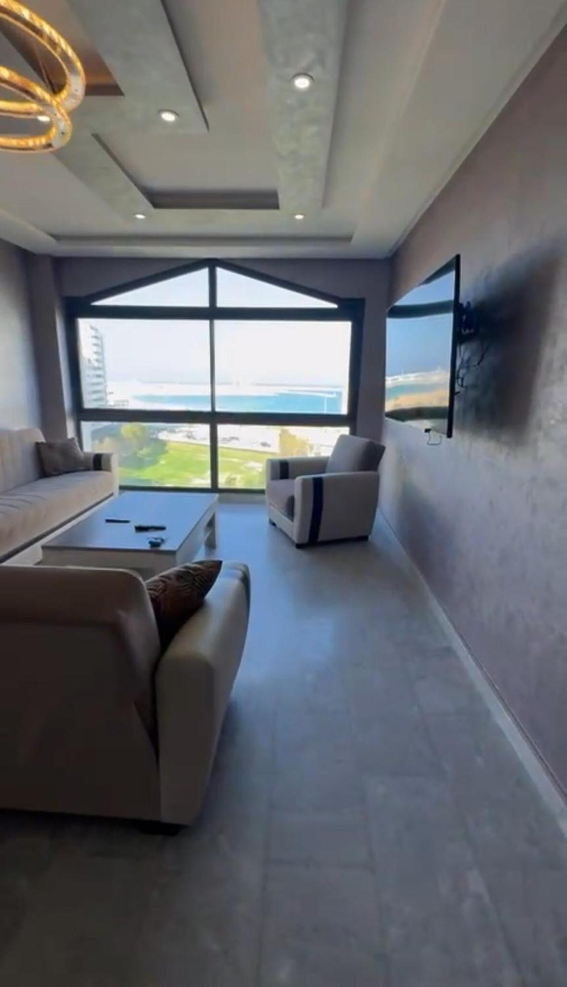 Appartement With Sea View *